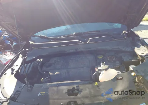 2018 Jeep Compass Latitude 4X4 from USA, damaged, VIN 3C4NJDBB5JT418695